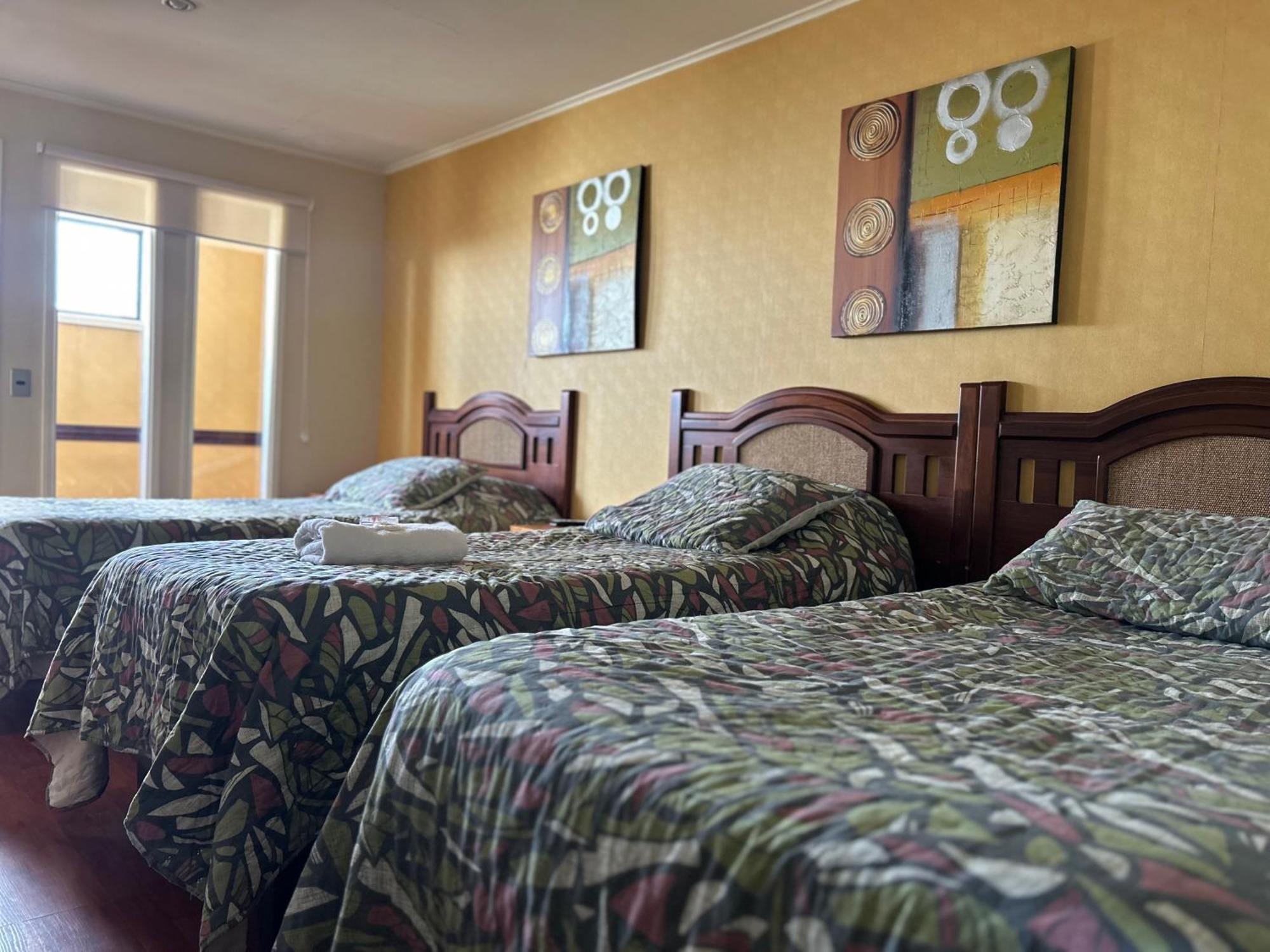 Hostal Don Guillermo Puerto Natales Buitenkant foto
