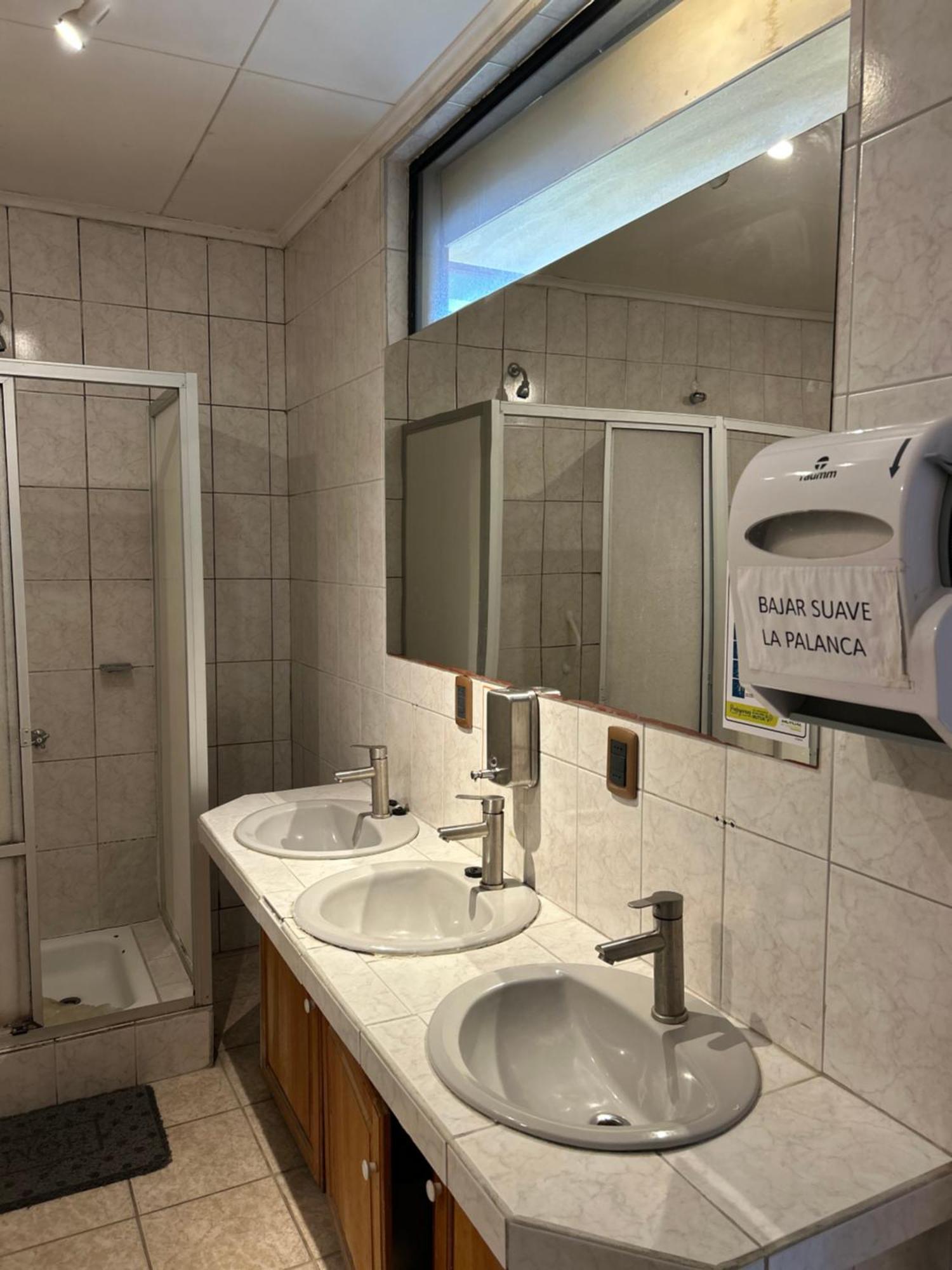 Hostal Don Guillermo Puerto Natales Buitenkant foto